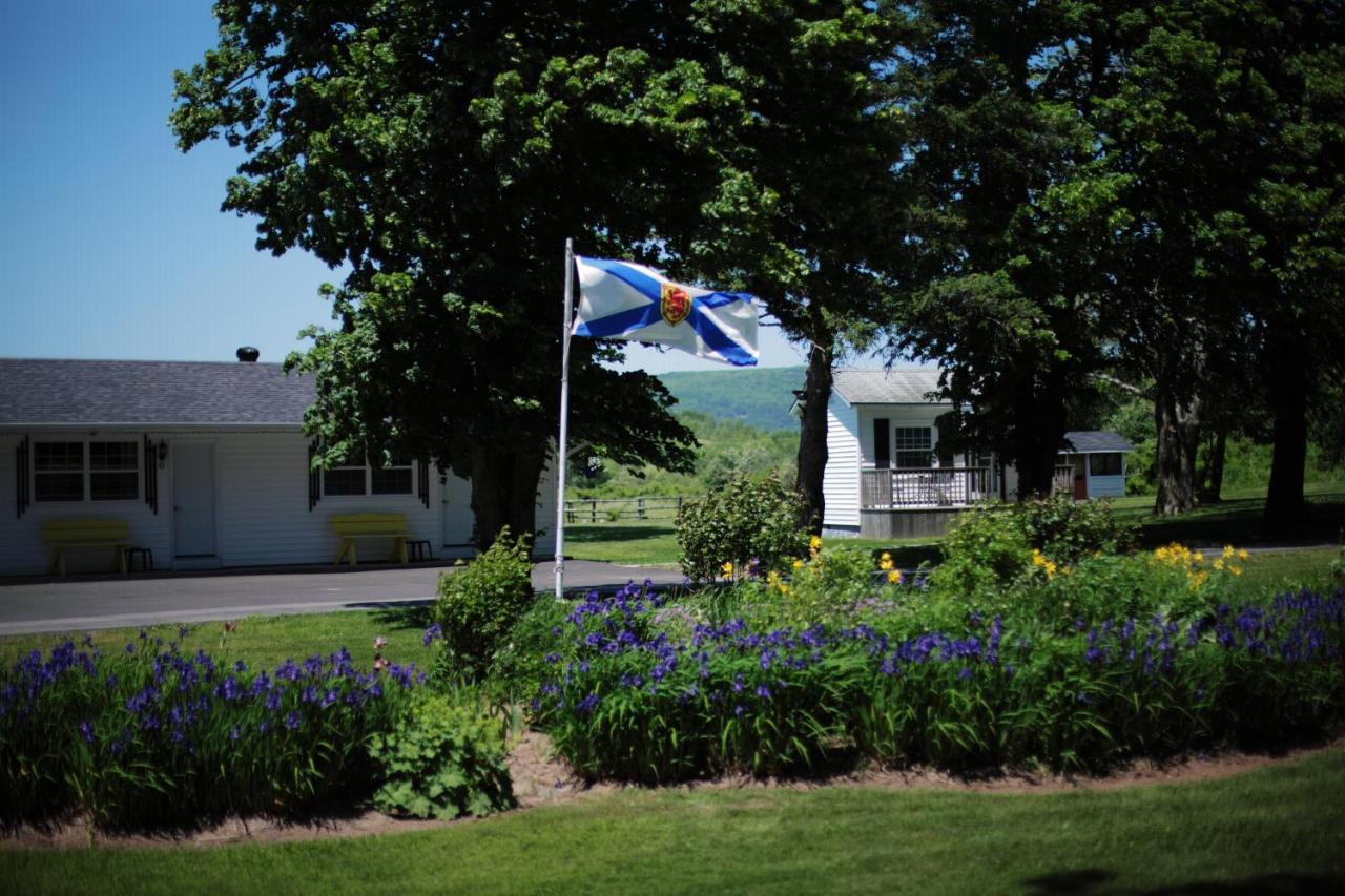 Bridgetown Carleton Inn & Cottages מראה חיצוני תמונה