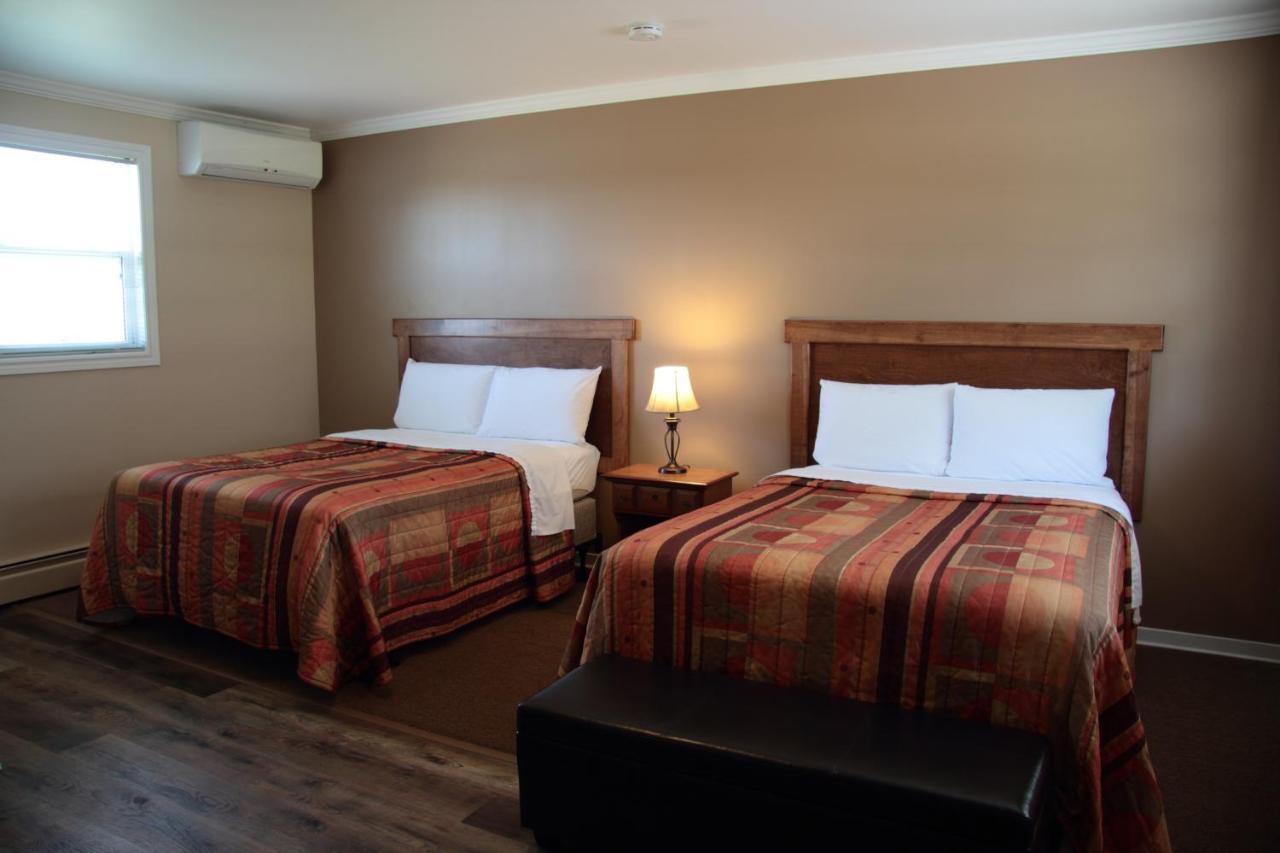Bridgetown Carleton Inn & Cottages מראה חיצוני תמונה