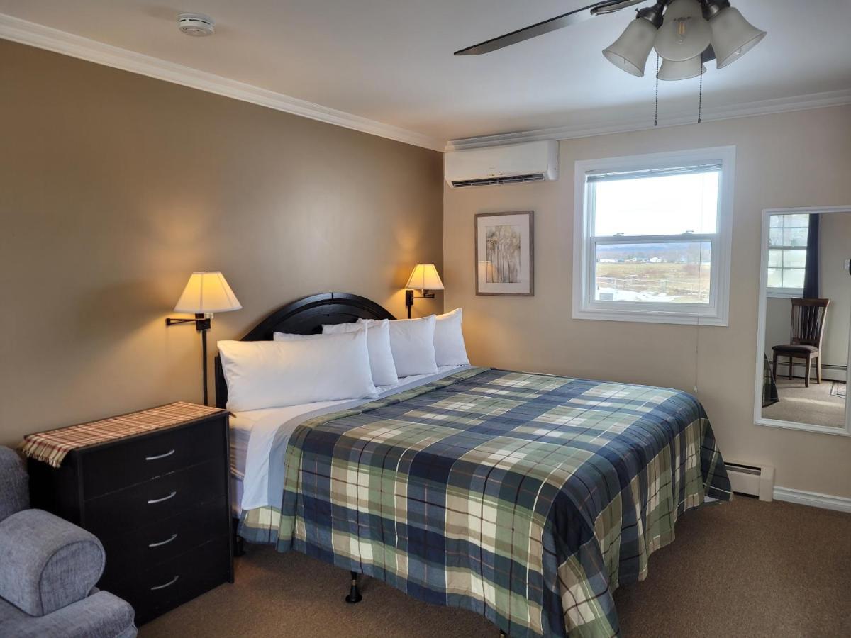 Bridgetown Carleton Inn & Cottages מראה חיצוני תמונה