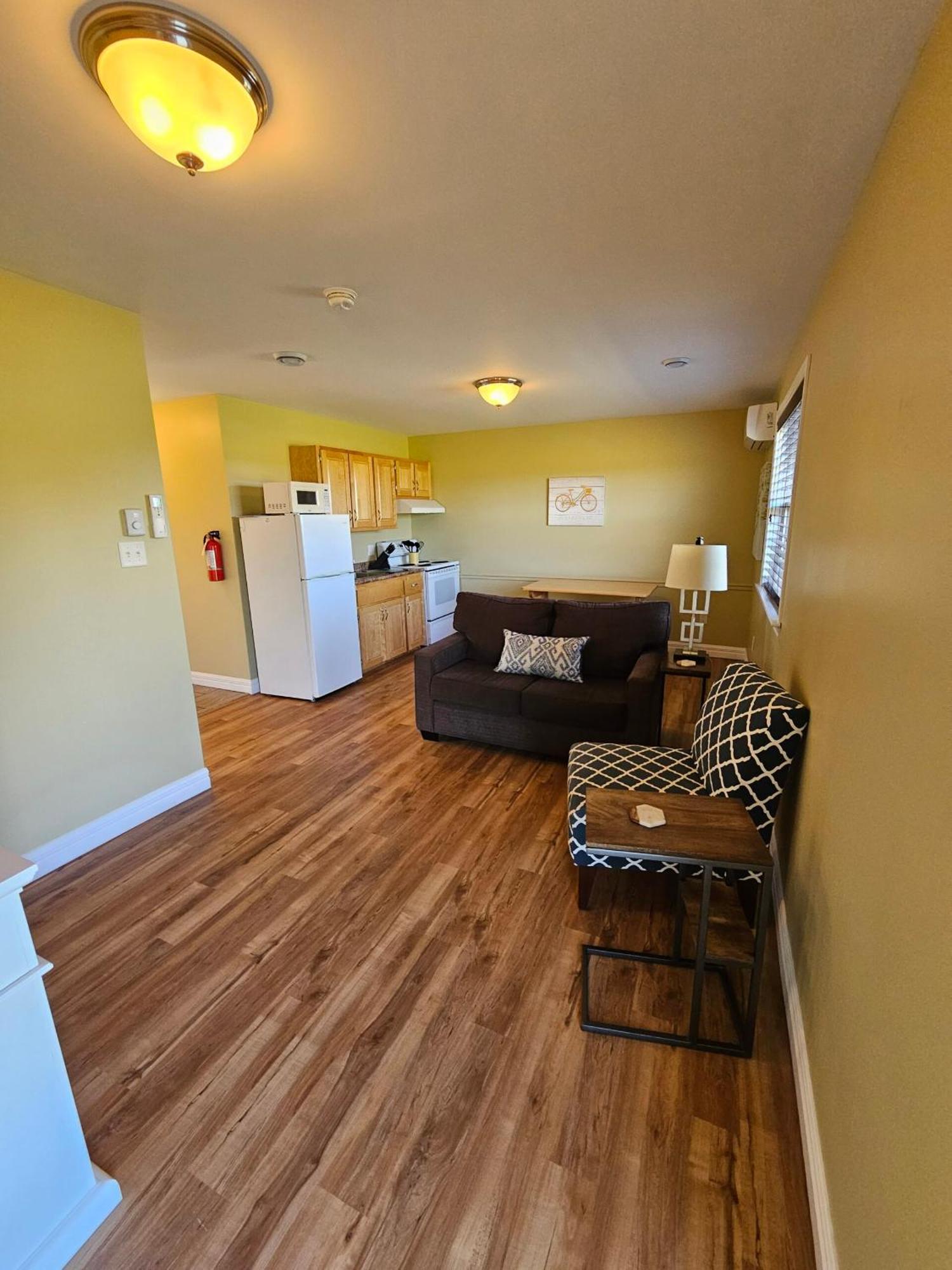 Bridgetown Carleton Inn & Cottages מראה חיצוני תמונה