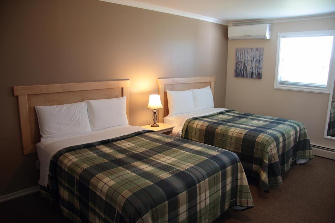Bridgetown Carleton Inn & Cottages מראה חיצוני תמונה